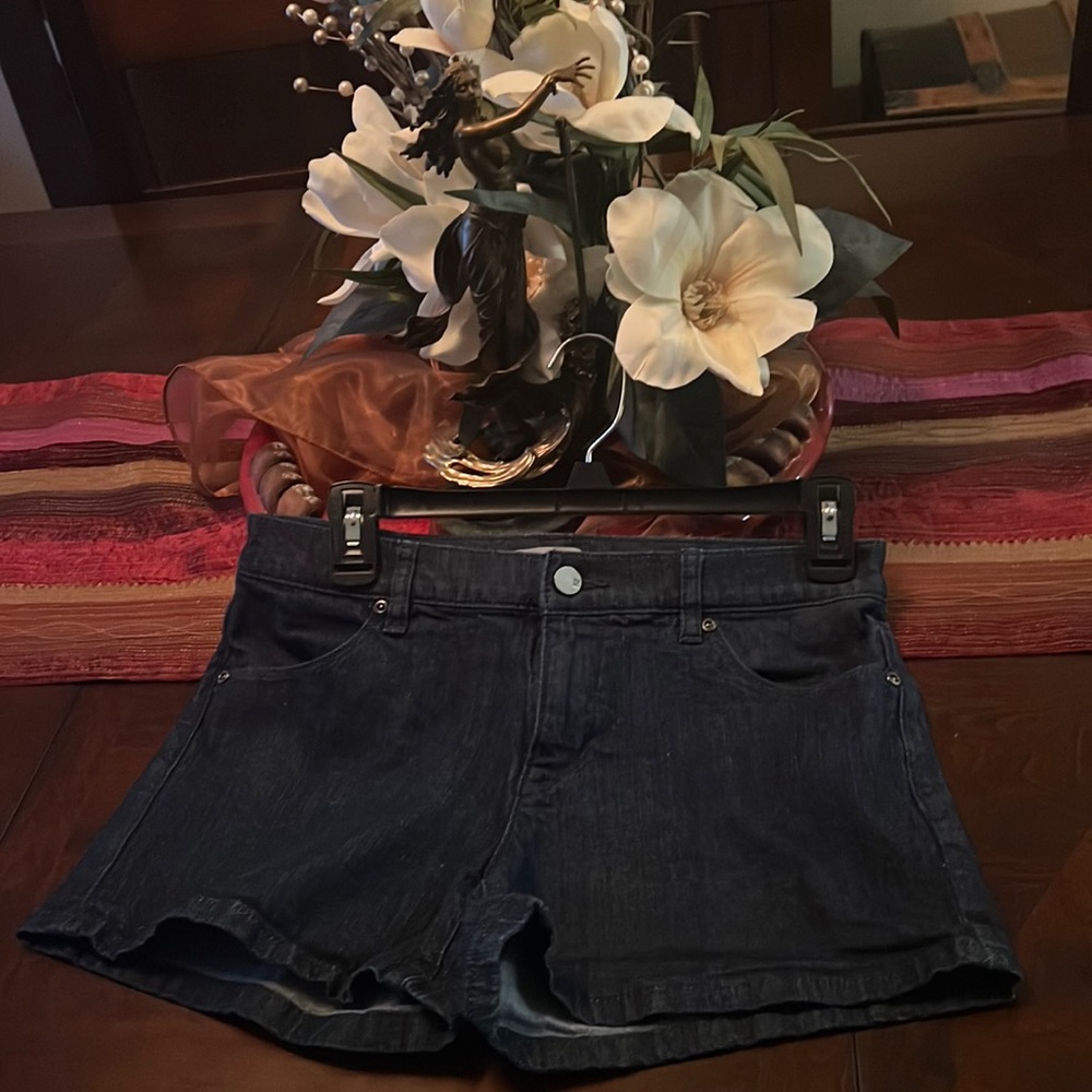 New York & Company Denim Shorts Size 4